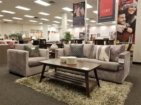 cort furniture outlet las vegas.